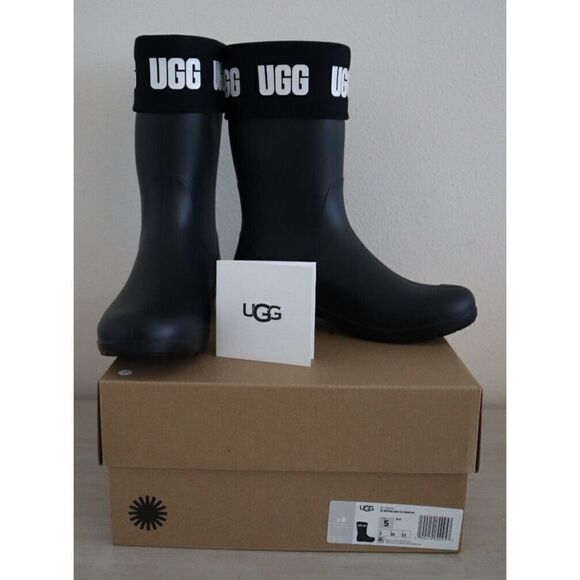 UGG 1110732 Women's Sz 5 Black Sienna Matte Graphic Logo Rubber Rain Boots - Picture 1 of 8